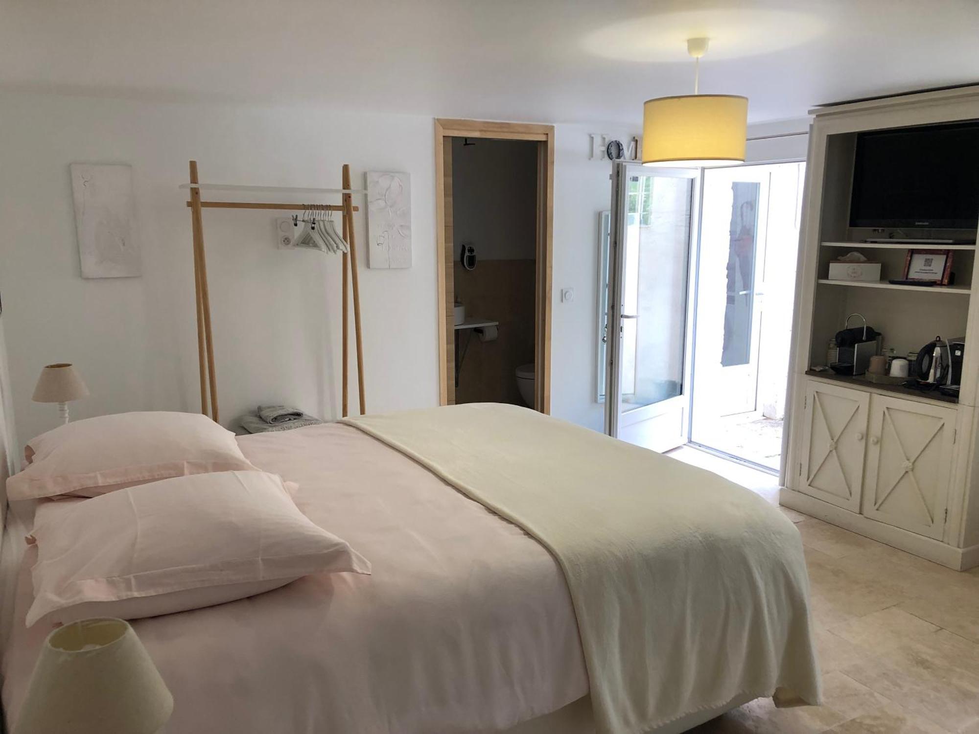 Tres Belle Chambre D'hote A La Chapelle Sainte Anne Bed & Breakfast Saint-Tropez